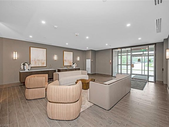 4th image of 470 Dundas St E #309