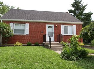 1152 Madeleine Cir, Cincinnati, OH 45231