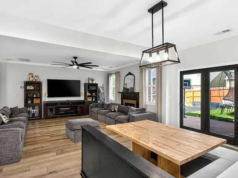 4000 Corey Ct — Photo 16