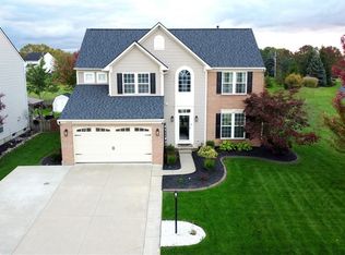 37699 Stoney Lake Dr, North Ridgeville, OH 44039