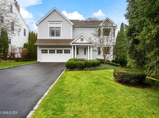 33 Raymond St, Darien, CT 06820