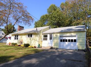 50 Jennings St, Springfield, MA 01119