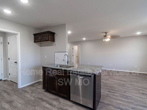 2nd image of 1803 S 15th Ave