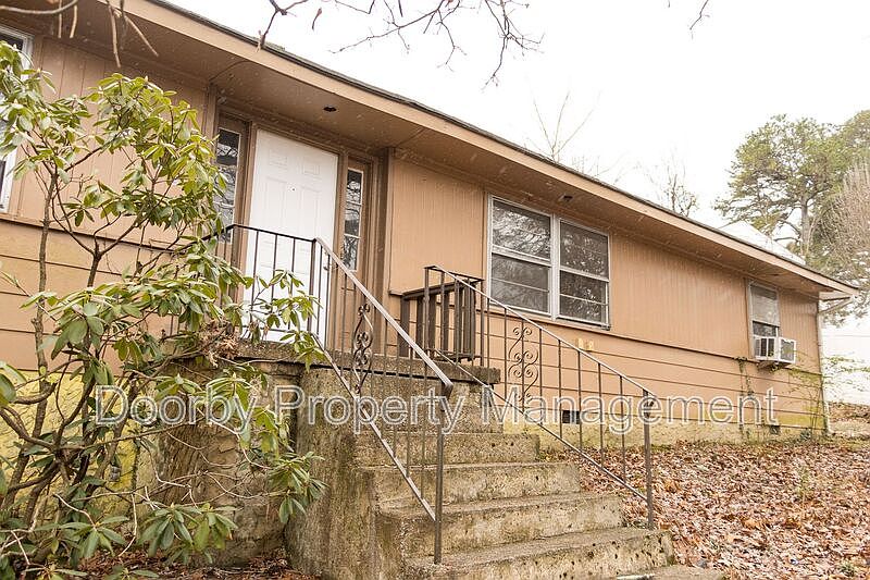 1st image of 3120 Wilcox Blvd #A