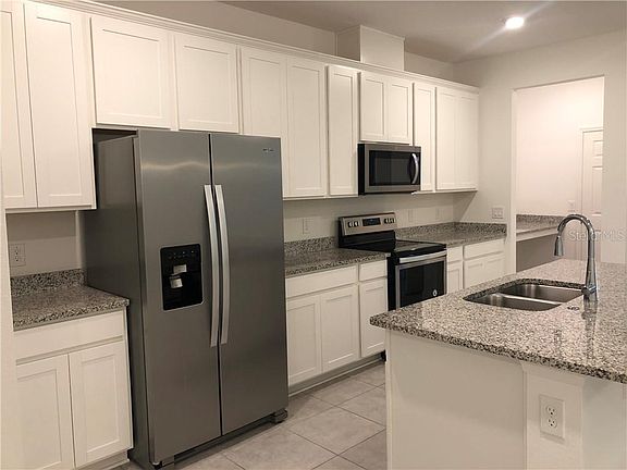 3rd image of 9726 Emerald Berry Dr
