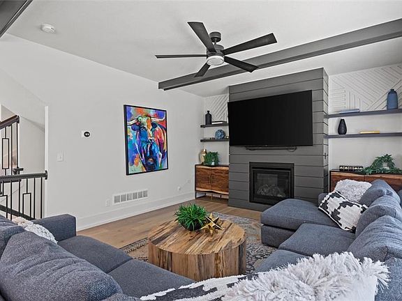 5th image of 12704 Highland Ave