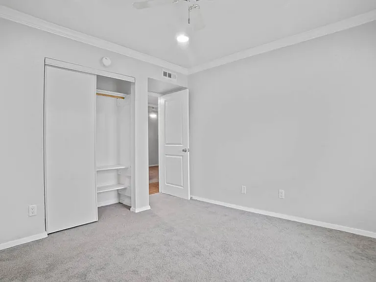 3317 John Muir Ct — Photo 5
