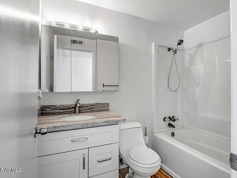 5601 W Carol Ave — Photo 12