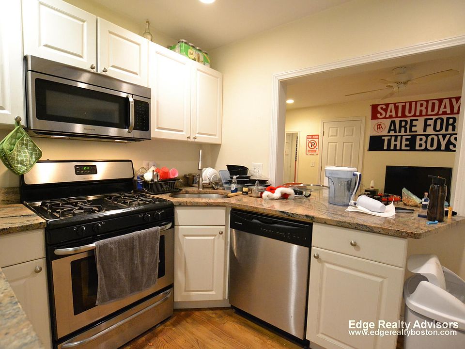 1st image of 62A Egmont St #1