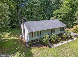 8 Landover Dr, Coatesville, PA 19320