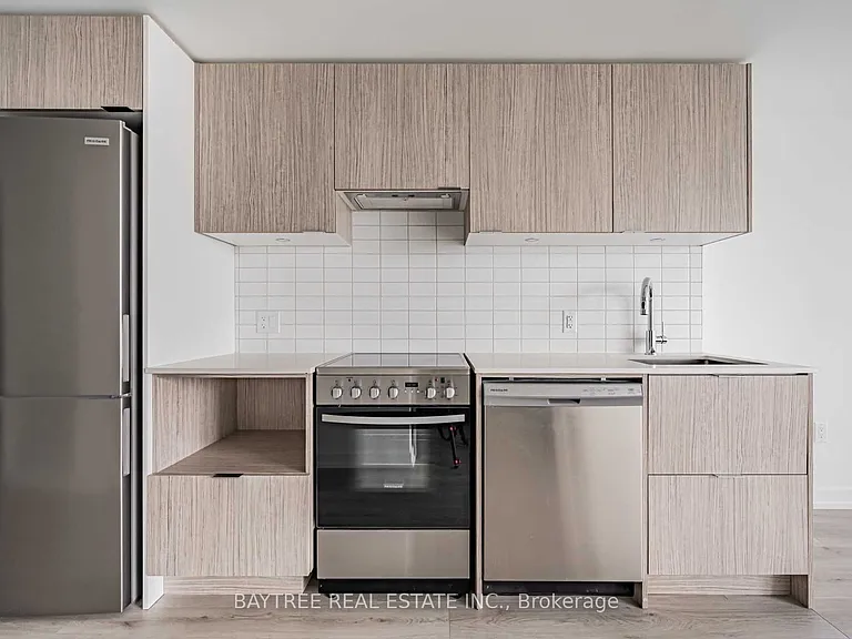 395 Bloor St E #1412 — Photo 2