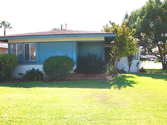 3rd image of 1218 E Idahome St