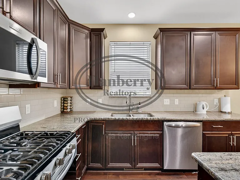 24989 Reddington Ct — Photo 18