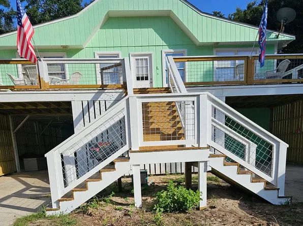 804 Jungle Rd, Edisto Island, SC 29438