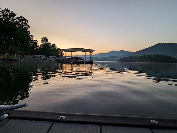 5th image of Bradshaw Rd