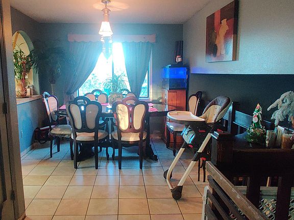 5th image of 21342 NE Weidler Cir
