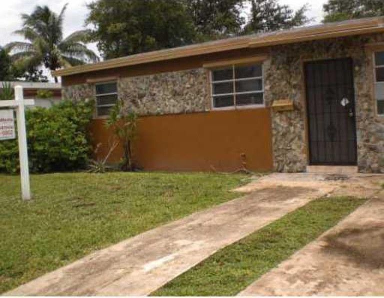 1st image of 1540 NE 153rd Ter