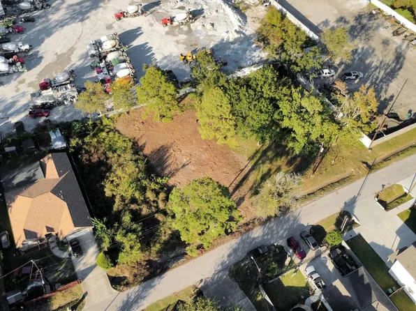 5207 Mayle St, Houston, TX 77016