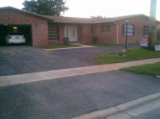 6840 Curry Cir, Margate, FL 33068