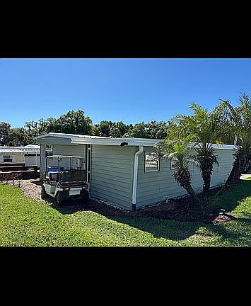 3rd image of 25 Harbor Oaks Dr