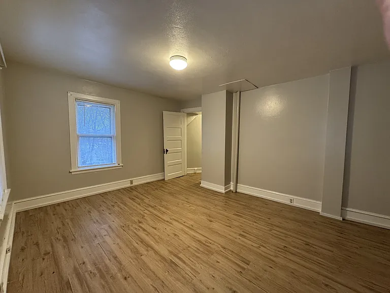 134-138 E Spencer St — Photo 19