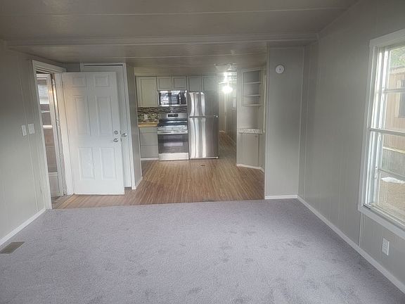 2nd image of 139 Prickett Ln Trailer 17