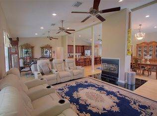 581 Greenhouse Rd, Alvin, TX 77511