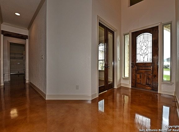 3rd image of 2108 Geneva Ct