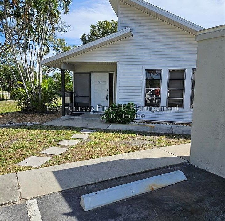 1st image of 17020 Golfside Cir APT 103