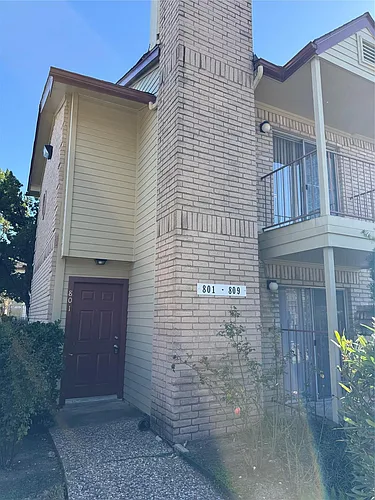 2120 El Paseo St Photo 1