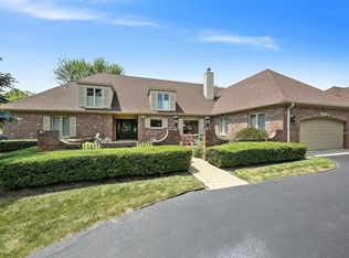 1016 Laurie Ln, Burr Ridge, IL 60527