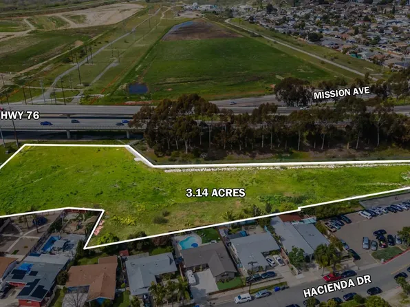 Hacienda Dr #1, Oceanside, CA 92054