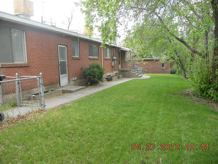 2277 E 3205 S — Photo 5