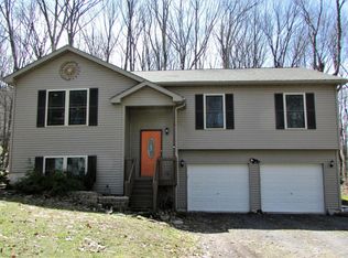 234 Buck Ridge Dr, Drums, PA 18222