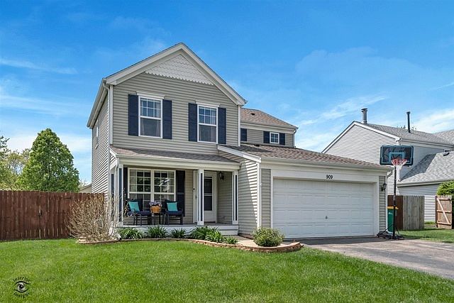 1st image of 909 Greenleaf Dr