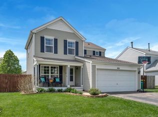 909 Greenleaf Dr, Joliet, IL