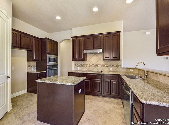 5th image of 14219 Sam Houston Way