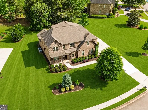 2589 Lake Erma Dr, Hampton, GA 30228