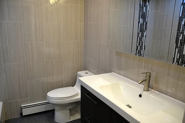 Rented by Oak Tree LLC | media 19