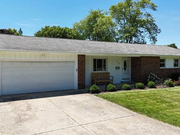 808 N West St, Le Roy, IL 61752