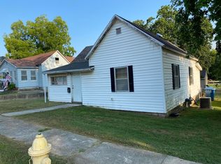 1001 Sycamore St, Carthage, MO 64836