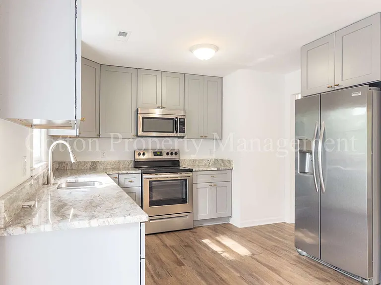 824 Haymarket Ln — Photo 16