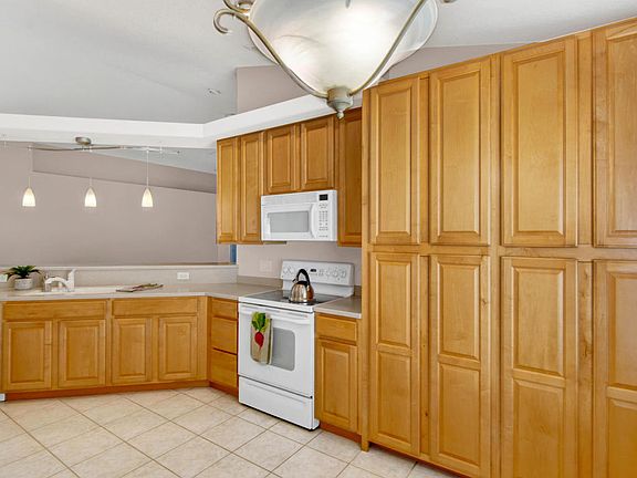 4th image of 2836 Mondavi Dr