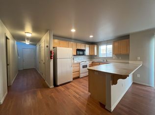 2824 SW Juniper Ave, Redmond, OR 97756