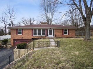 1321 White Oak Dr, Springfield, OH 45504