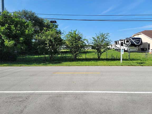 2nd image of 5611 NW 77th Court