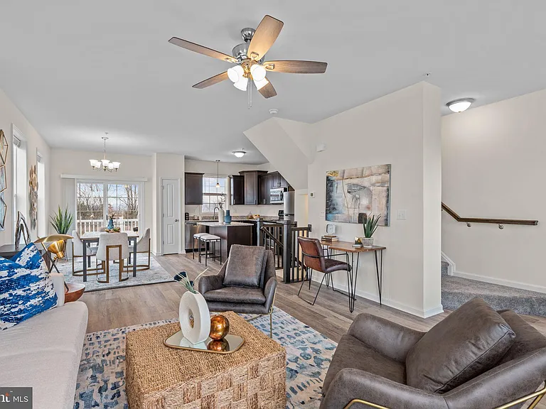 2027 Terrace View Ln — Photo 11