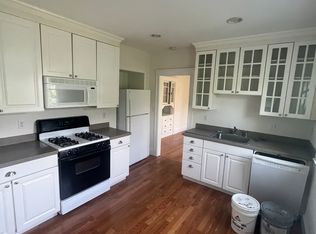 97-99 Chesbrough Rd, West Roxbury, MA 02132