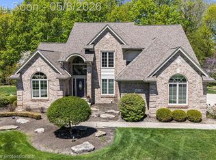 46770 Southview Ln, Plymouth, MI 48170