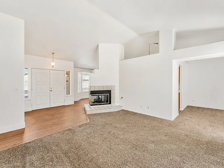 4904 Spring Falls Way — Photo 6